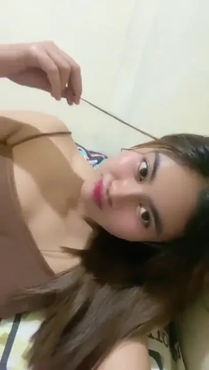 Febby Seleb Cantik – Part 3