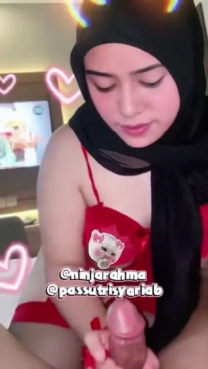 ustadzah rahma new merah